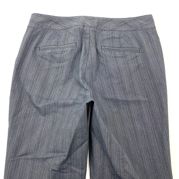 Dockers Ideal Fit Trouser Capri Women's size 8P Dark Wash Blue Denim Jeans - Picture 3 of 4